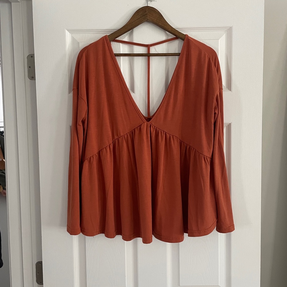 *3for$25💋! 
SHEIN Rust V-Neck Blouse
